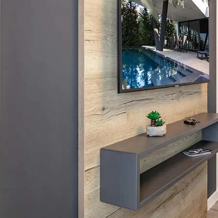 וילה Trinity - Hillside With Sea View And Infinity Pool קאלי