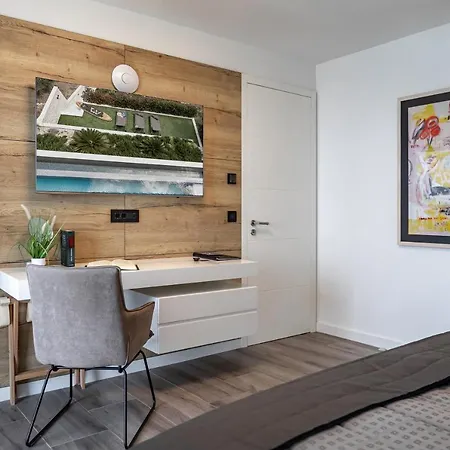 Trinity - Hillside With Sea View And Infinity Pool וילה *