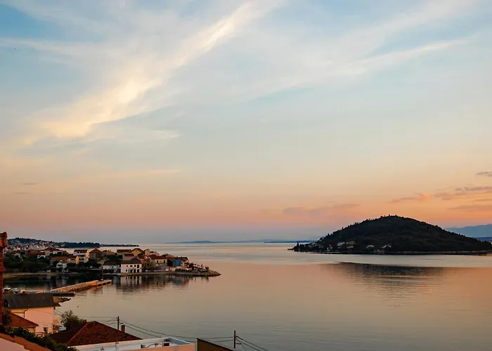Villa Trinity - Hillside With Sea View And Infinity Pool *