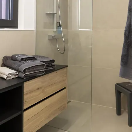 Villa Trinity - Hillside With Sea View And Infinity Pool