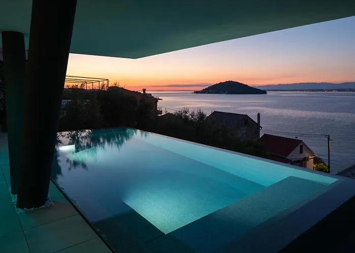 Trinity - Hillside With Sea View And Infinity Pool * Кали