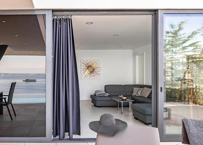 Trinity - Hillside With Sea View And Infinity Pool Вилла Кали