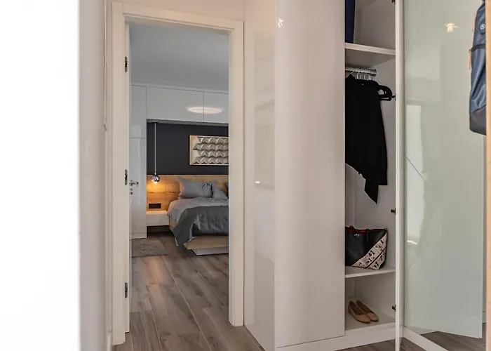 Trinity - Hillside With Sea View And Infinity Pool Вилла