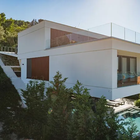 Trinity - Hillside With Sea View And Infinity Pool