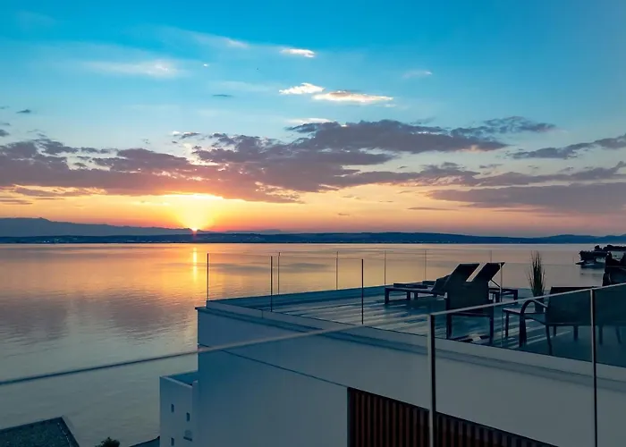 Villa Trinity - Hillside With Sea View And Infinity Pool