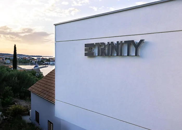 빌라 Trinity - Hillside With Sea View And Infinity Pool