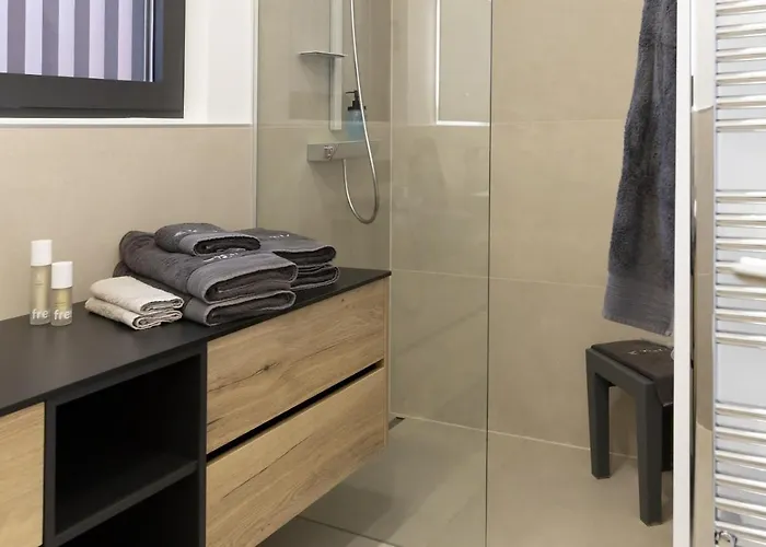 빌라 Trinity - Hillside With Sea View And Infinity Pool